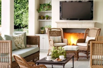 How to Enhance Outdoor Entertaining in Small Spaces